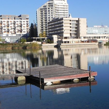 Garni Hotel Junior Pozsony Kültér fotó