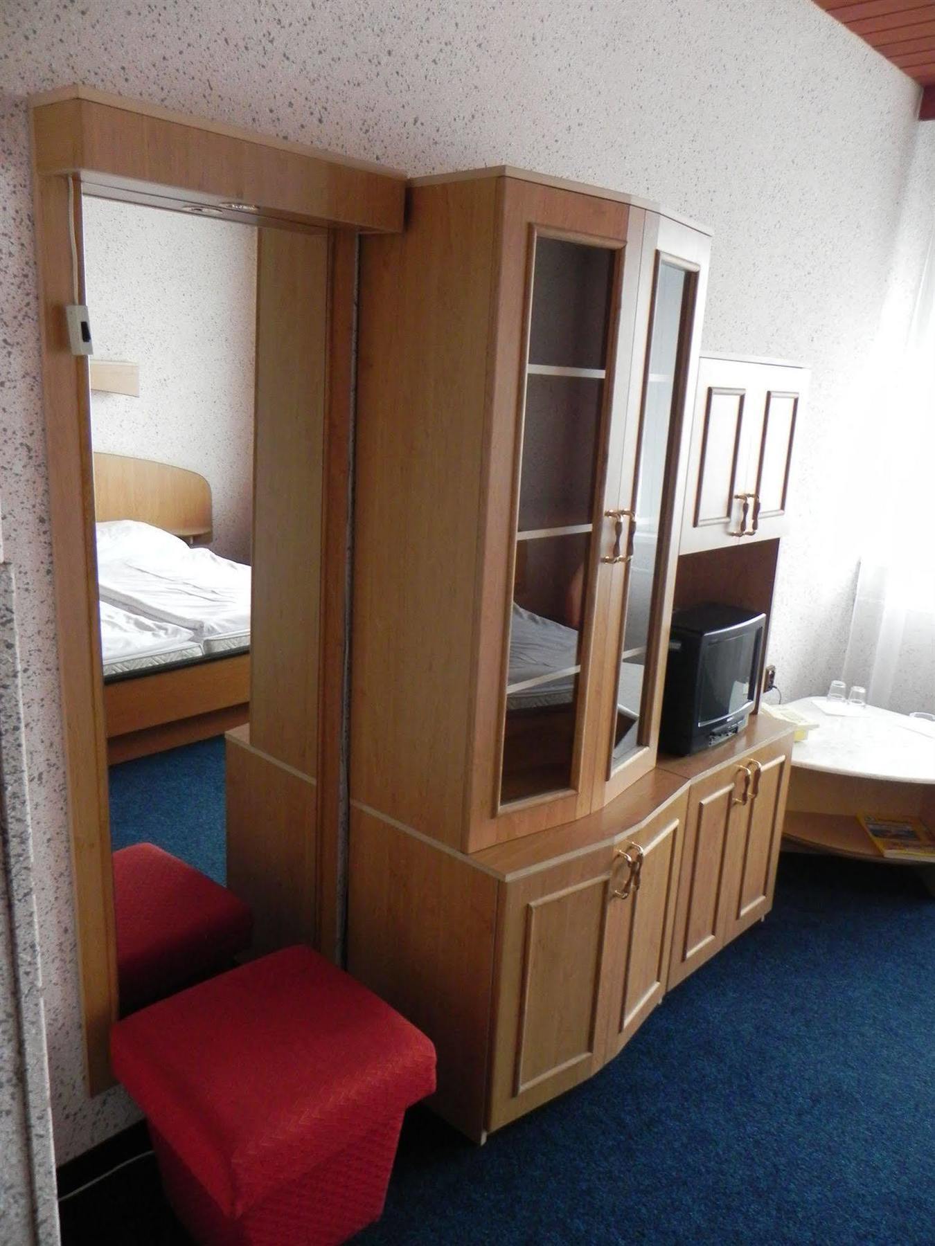 Garni Hotel Junior Pozsony Kültér fotó